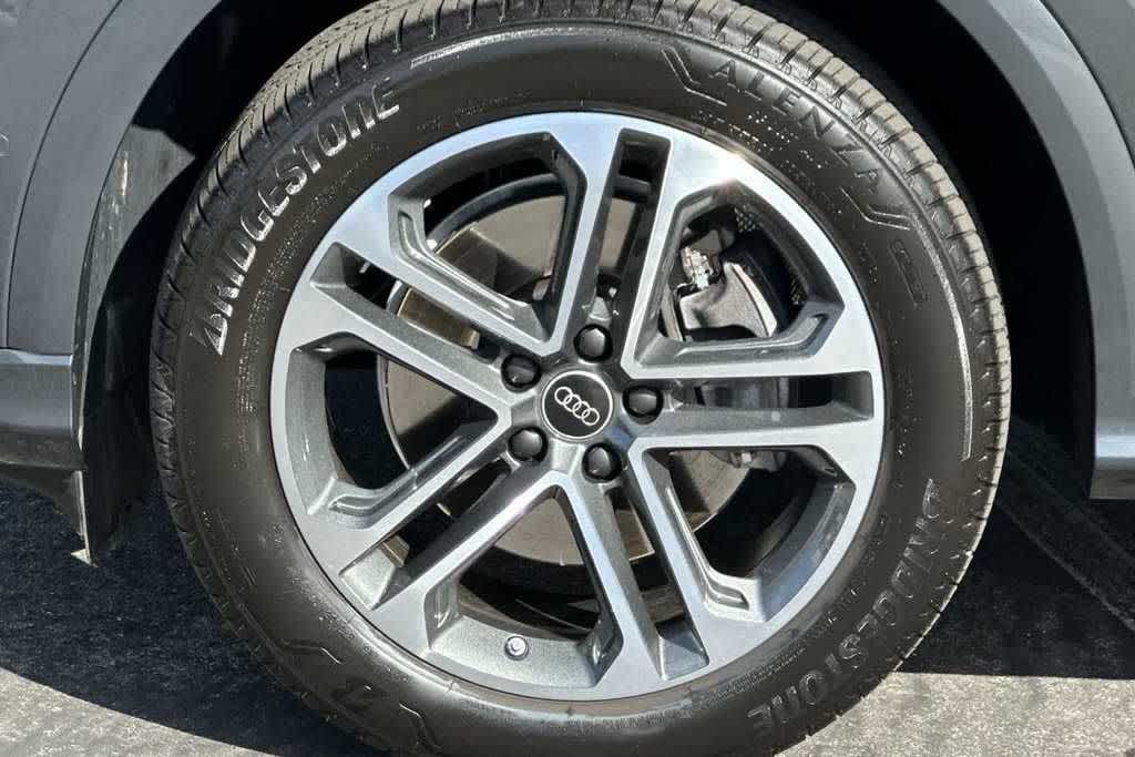 Thumbnail: 2025 Audi Q5 - 27