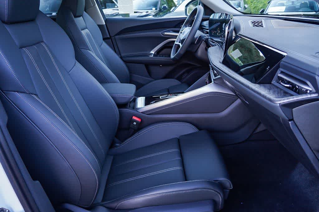 Thumbnail: 2025 Audi Q5 - 19