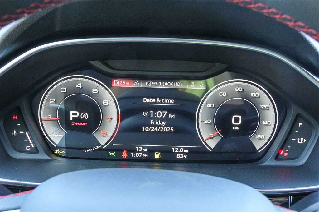 Thumbnail: 2025 Audi Q3 - 24