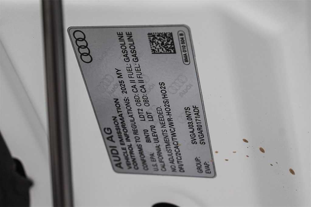 Thumbnail: 2025 Audi SQ5 - 30