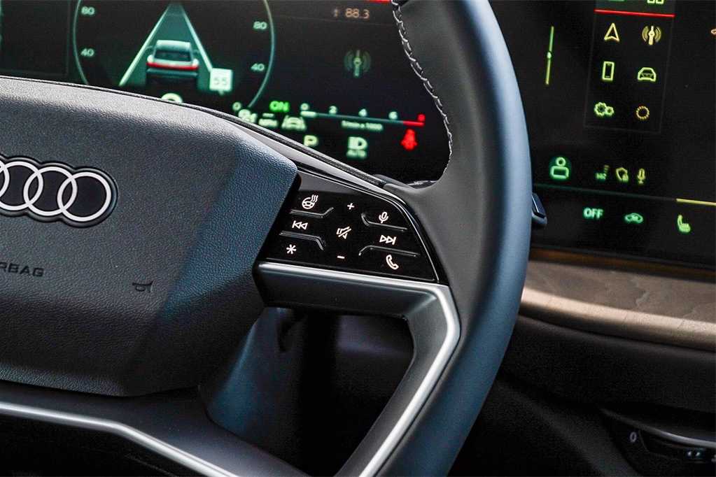 Thumbnail: 2025 Audi Q5 - 17