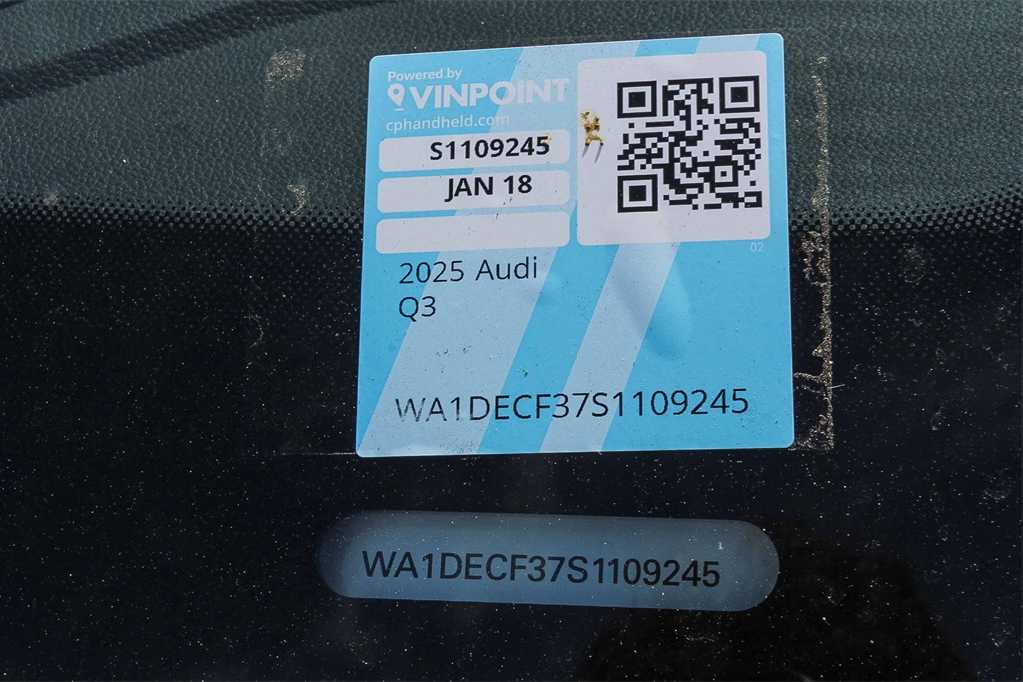 Thumbnail: 2025 Audi Q3 - 28