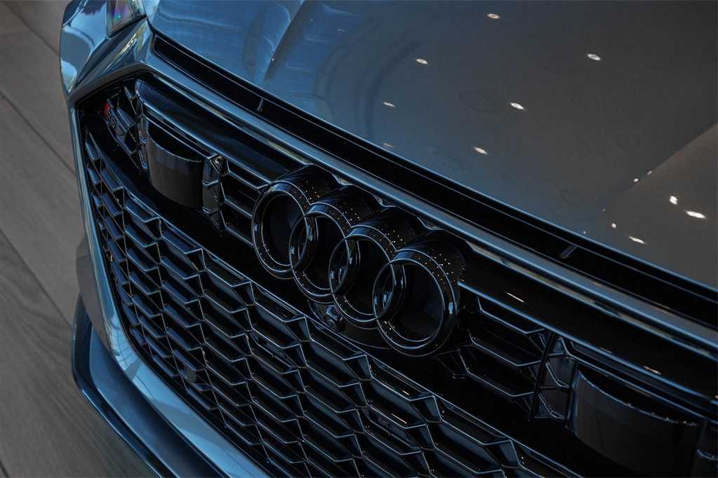 Thumbnail: 2026 Audi RS 7 - 8