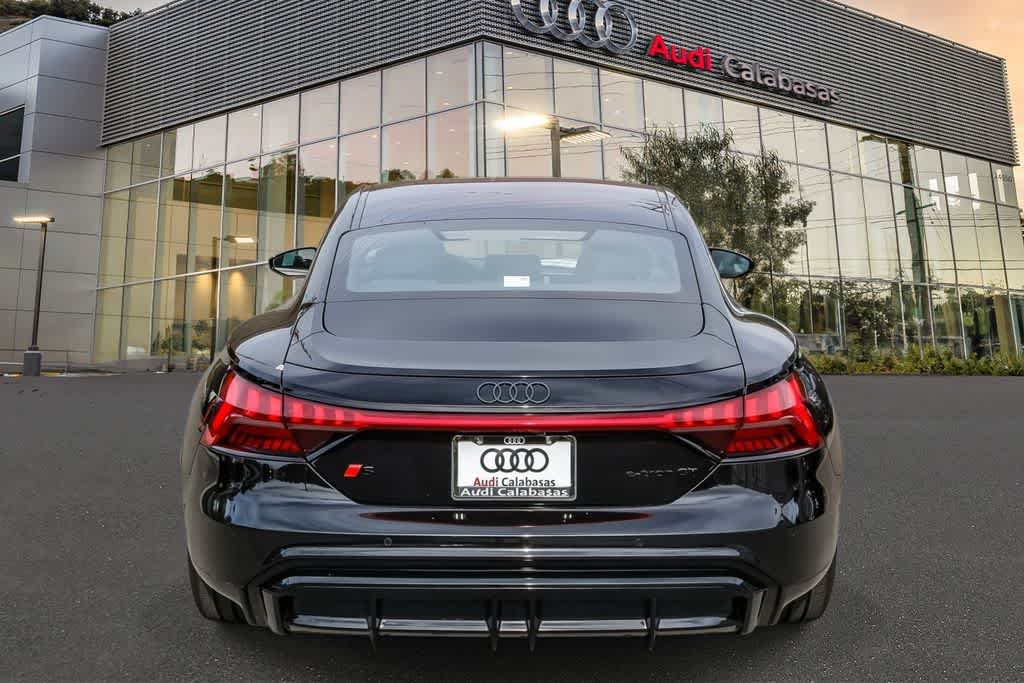 Thumbnail: 2026 Audi e-tron GT - 3