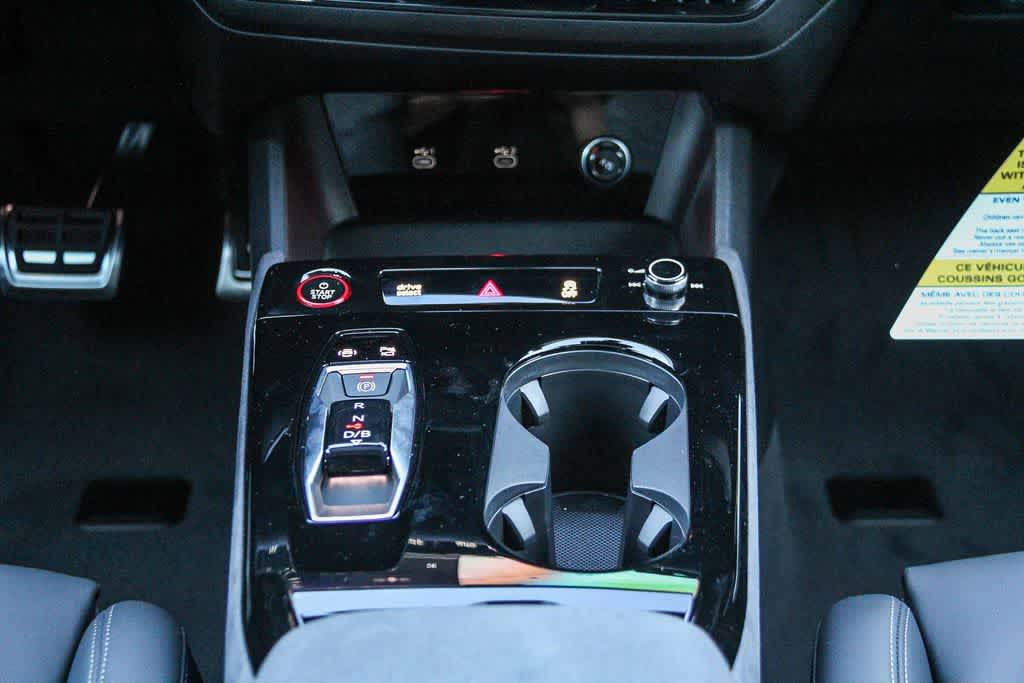 Thumbnail: 2025 Audi e-tron S - 14