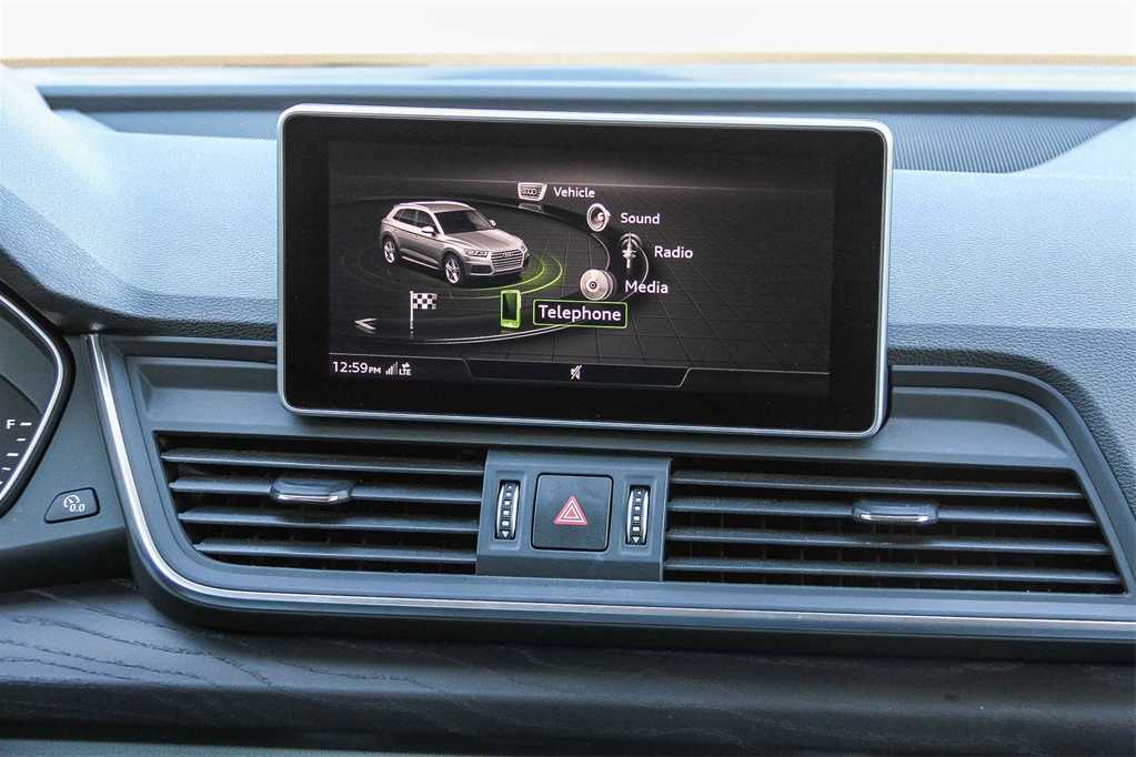 Thumbnail: 2020 Audi Q5 - 12