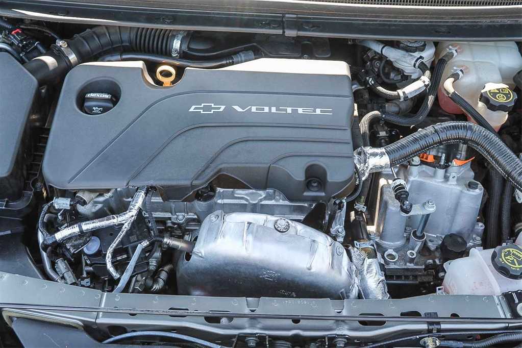 2017 Chevrolet Volt LT 29