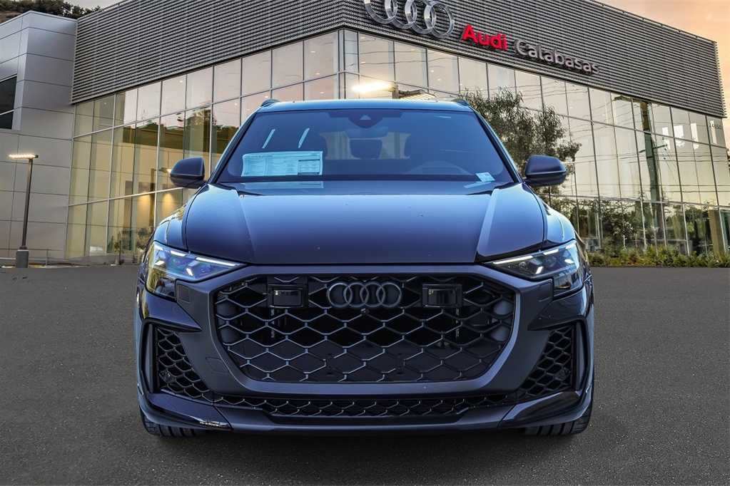 Thumbnail: 2026 Audi RS Q8 - 6