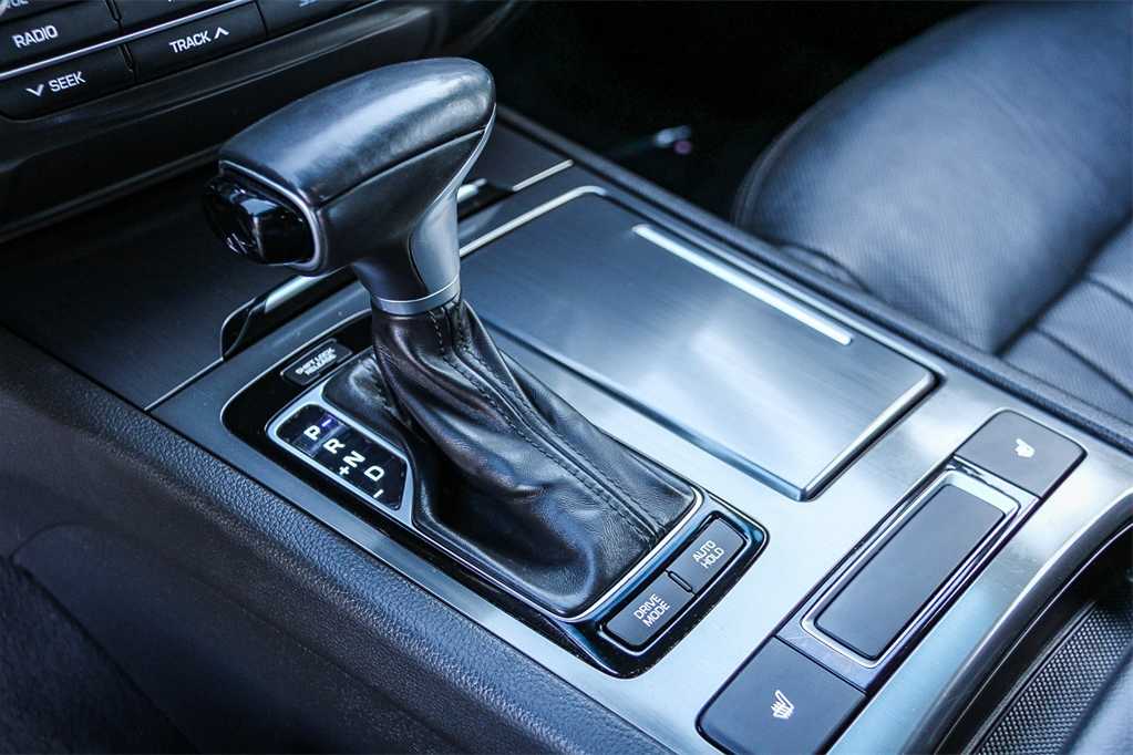 Thumbnail: 2018 Genesis G80 - 19