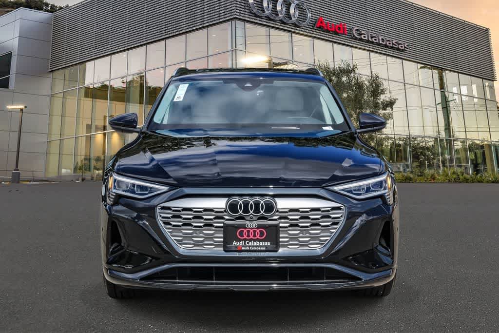 Thumbnail: 2024 Audi Q8 e-tron - 6