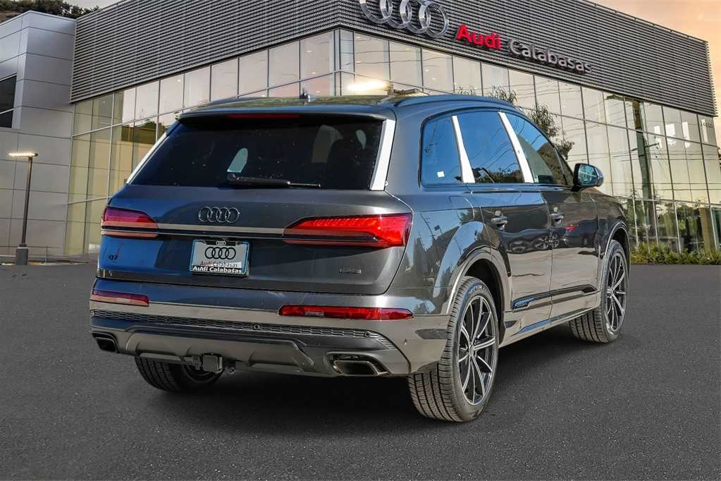 Thumbnail: 2025 Audi Q7 - 4