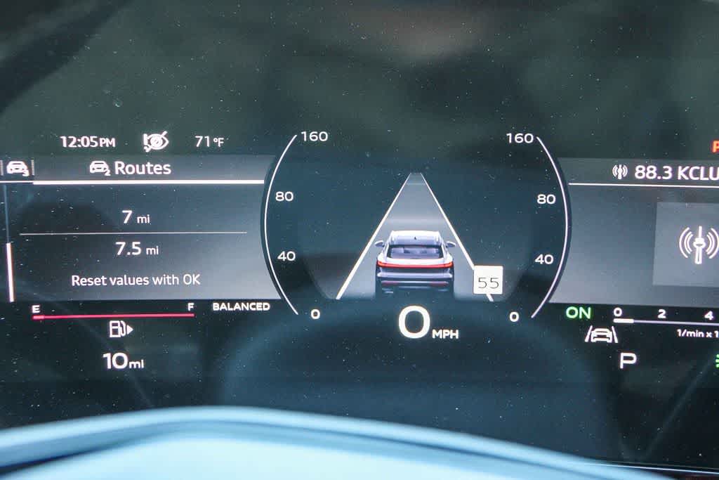 Thumbnail: 2025 Audi Q5 - 25