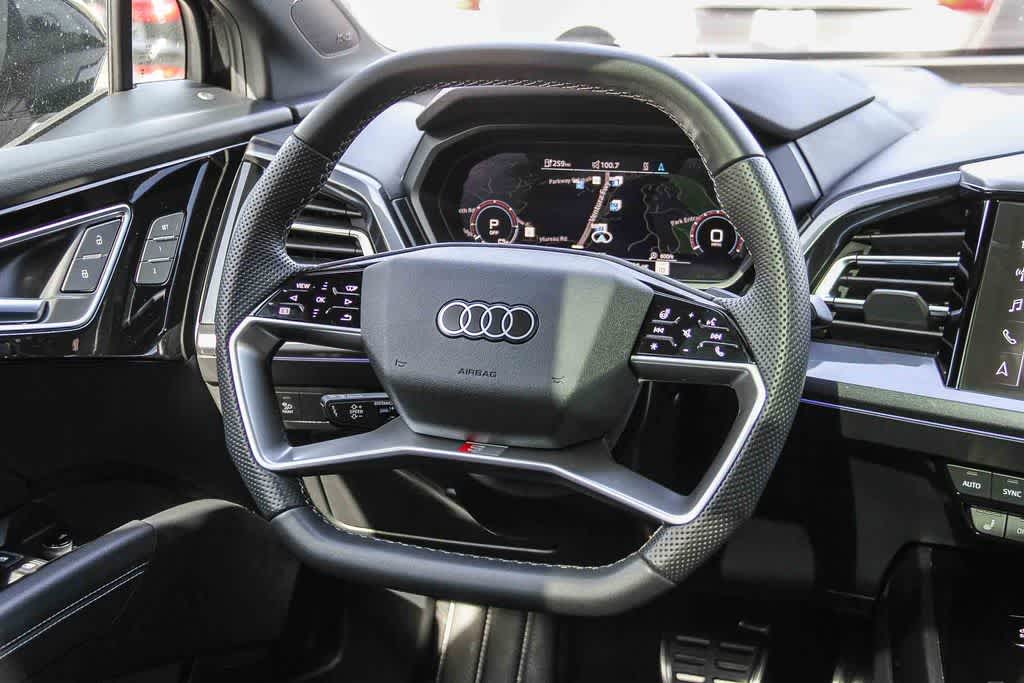 Thumbnail: 2025 Audi Q4 e-tron - 16