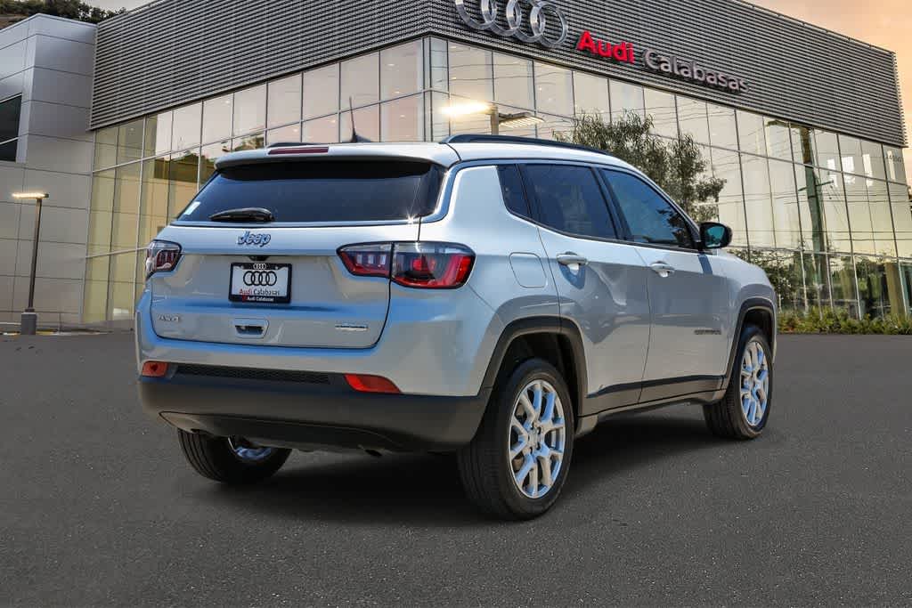 Thumbnail: 2024 Jeep Compass - 4