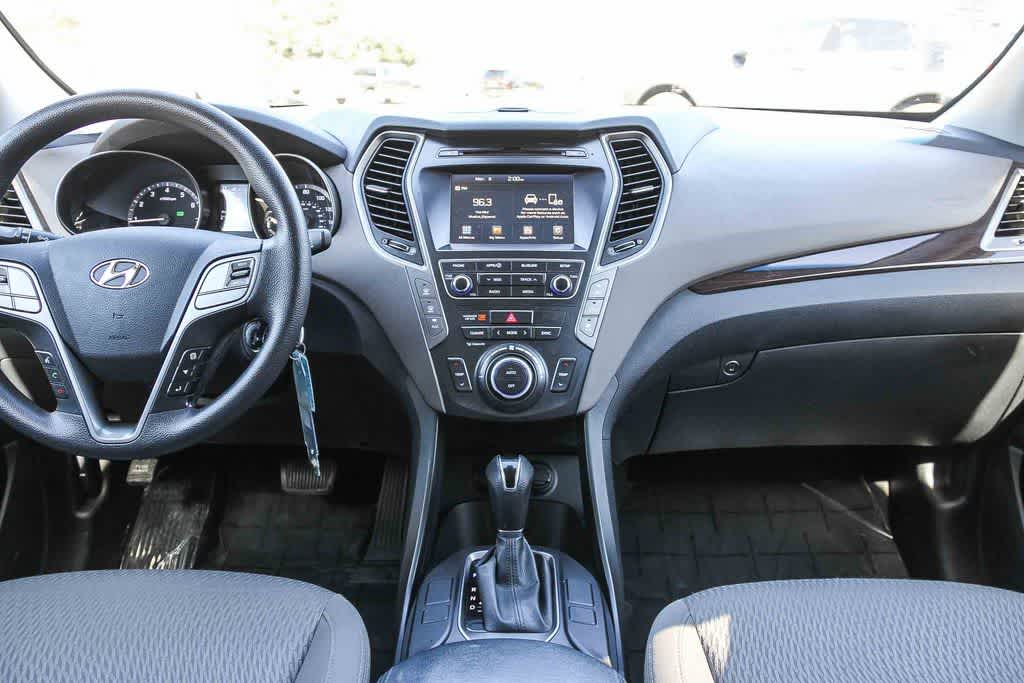 Thumbnail: 2017 Hyundai Santa Fe - 10