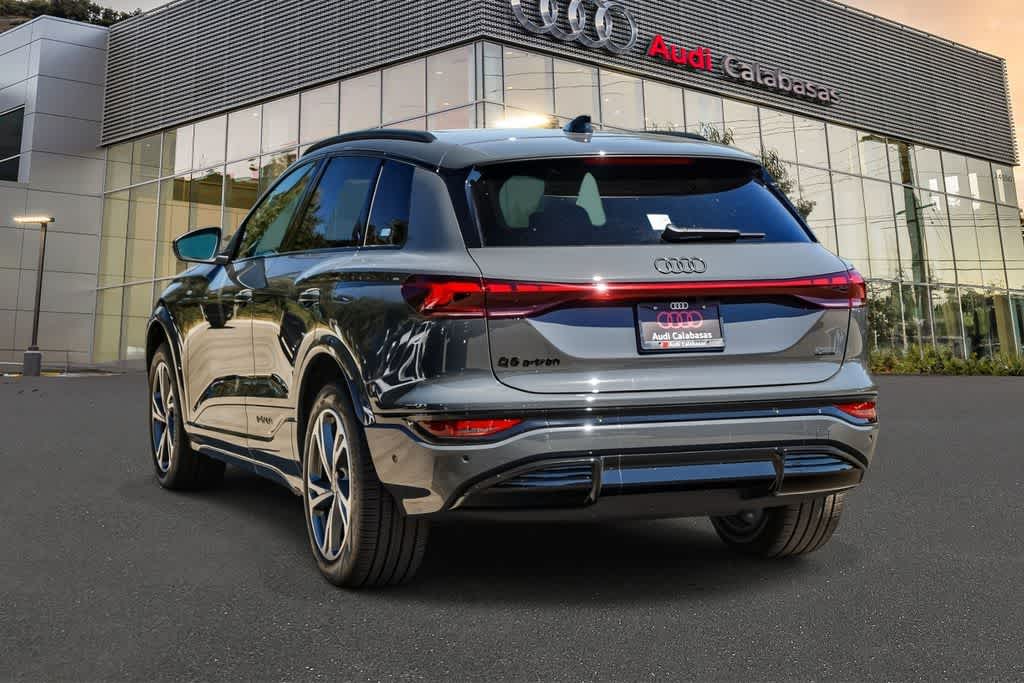 Thumbnail: 2027 Audi Q6 e-tron - 6