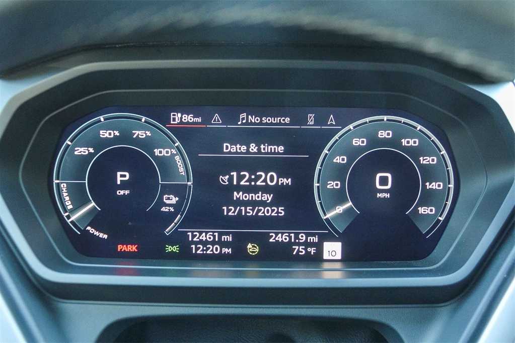 Thumbnail: 2024 Audi Q4 e-tron - 24