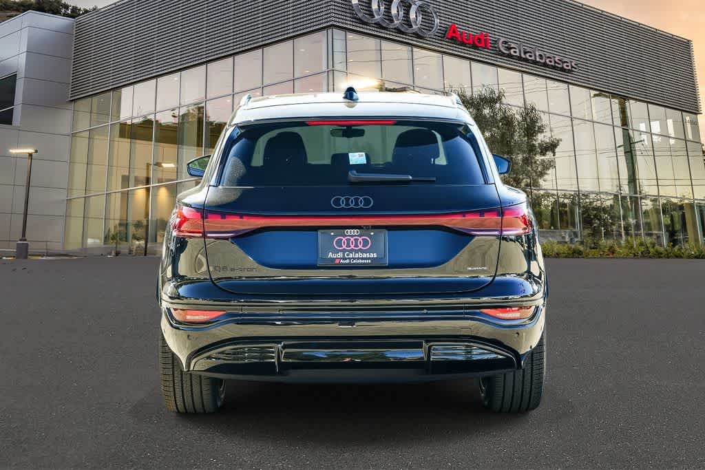 Thumbnail: 2027 Audi Q6 e-tron - 3