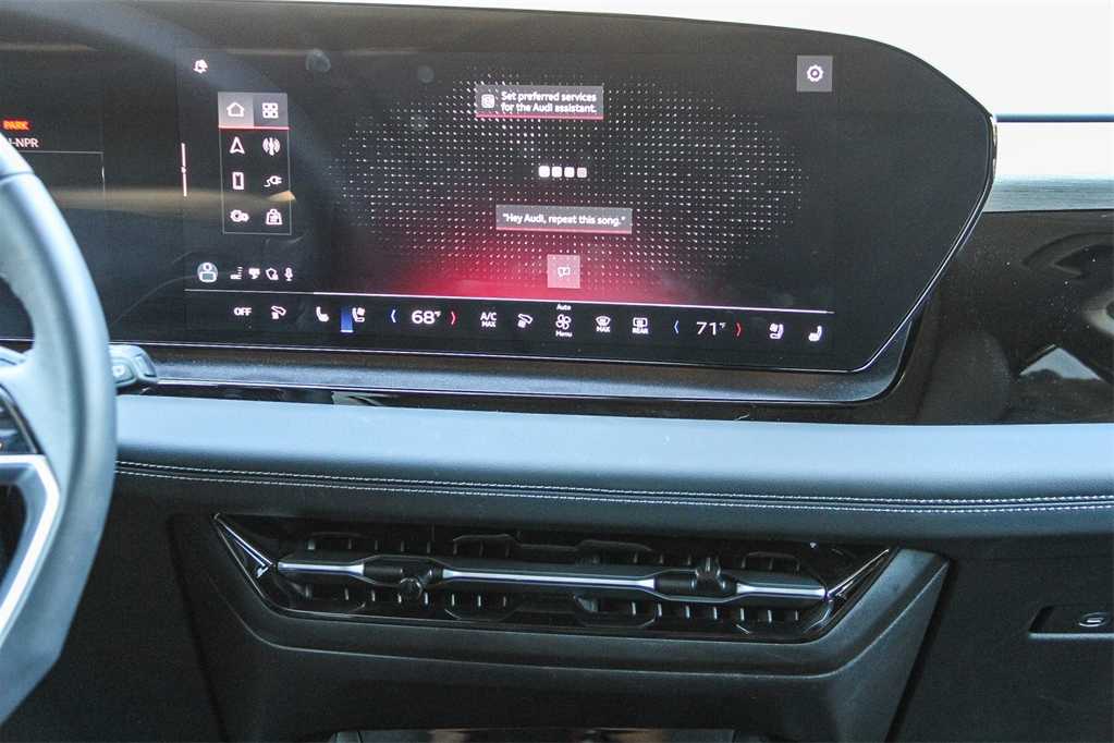 Thumbnail: 2025 Audi Q6 e-tron - 15