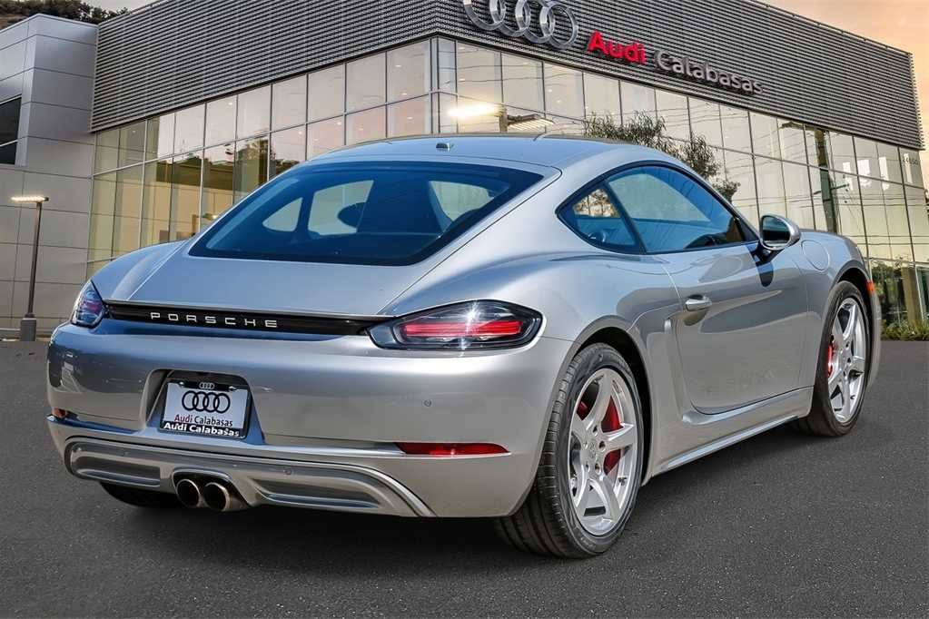 Thumbnail: 2022 Porsche 718 Cayman - 4