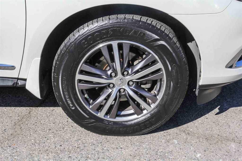 Thumbnail: 2017 INFINITI QX60 - 8