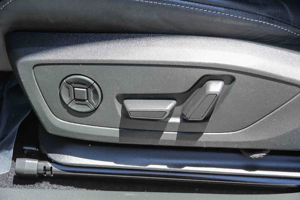 Thumbnail: 2023 Audi Q4 e-tron - 20