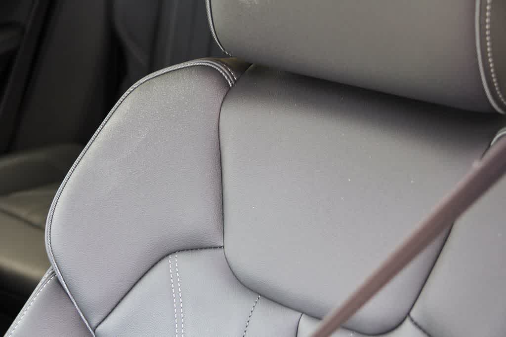 Thumbnail: 2025 Audi Q5 - 25