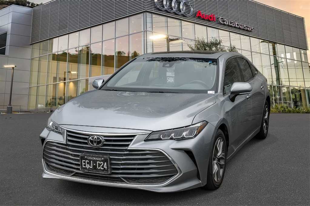 2019 Toyota Avalon XLE -
                  Calabasas, CA