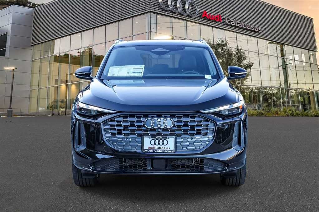 Thumbnail: 2025 Audi Q5 - 6