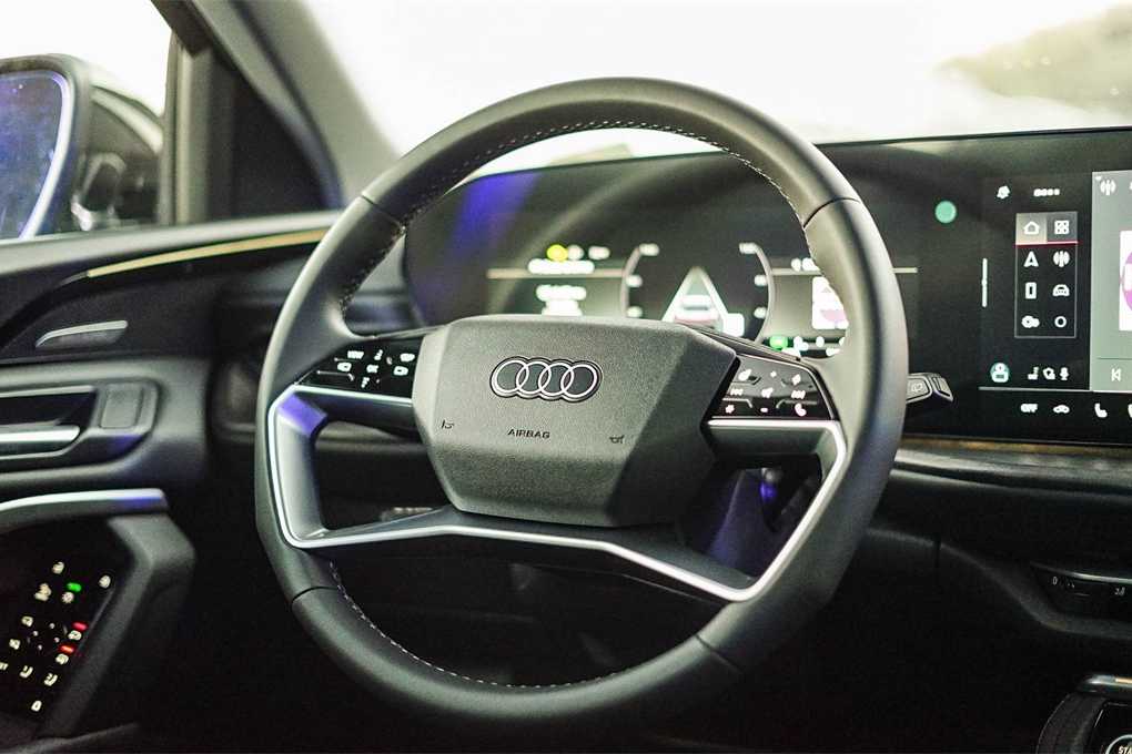 Thumbnail: 2025 Audi Q5 - 15