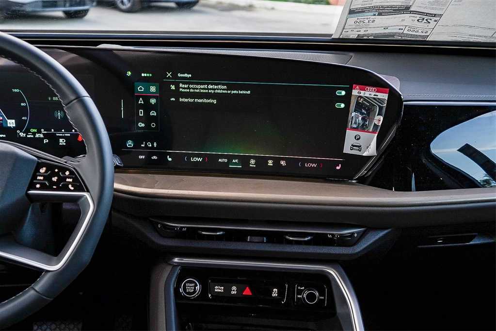 Thumbnail: 2025 Audi Q5 - 13