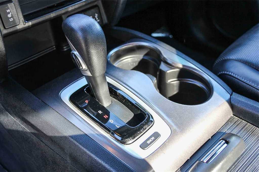 Thumbnail: 2017 Honda Ridgeline - 19