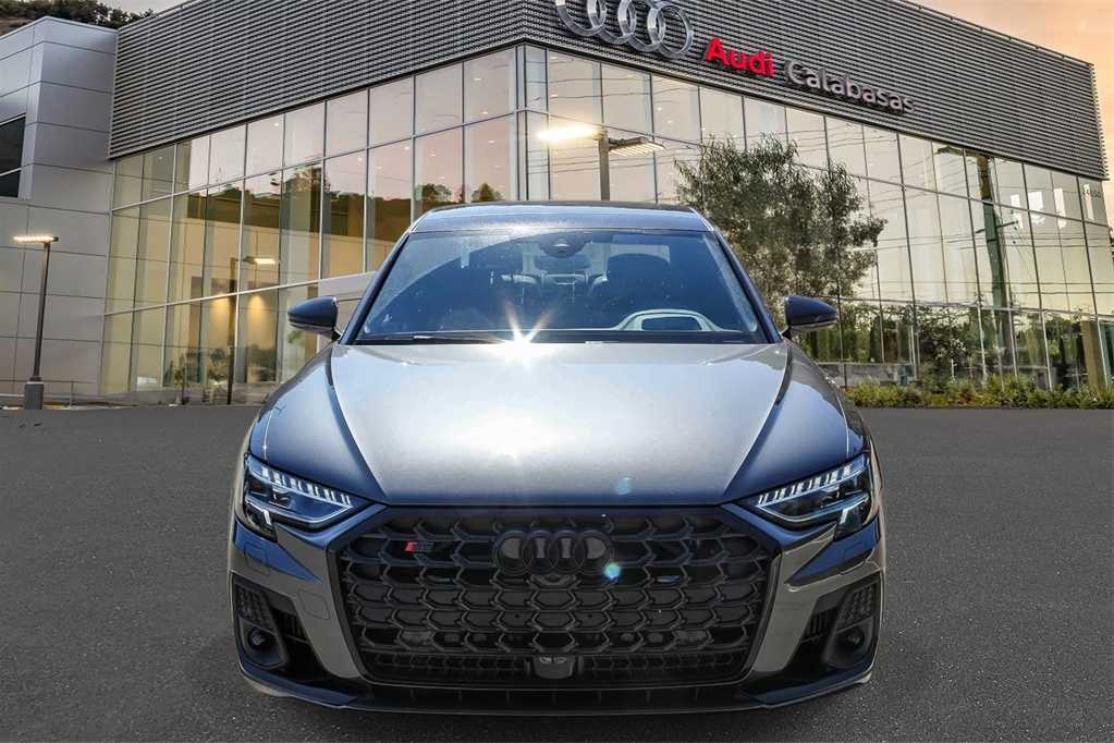 Thumbnail: 2025 Audi S8 - 6
