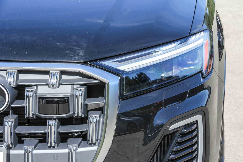 Thumbnail: 2026 Audi Q7 - 7