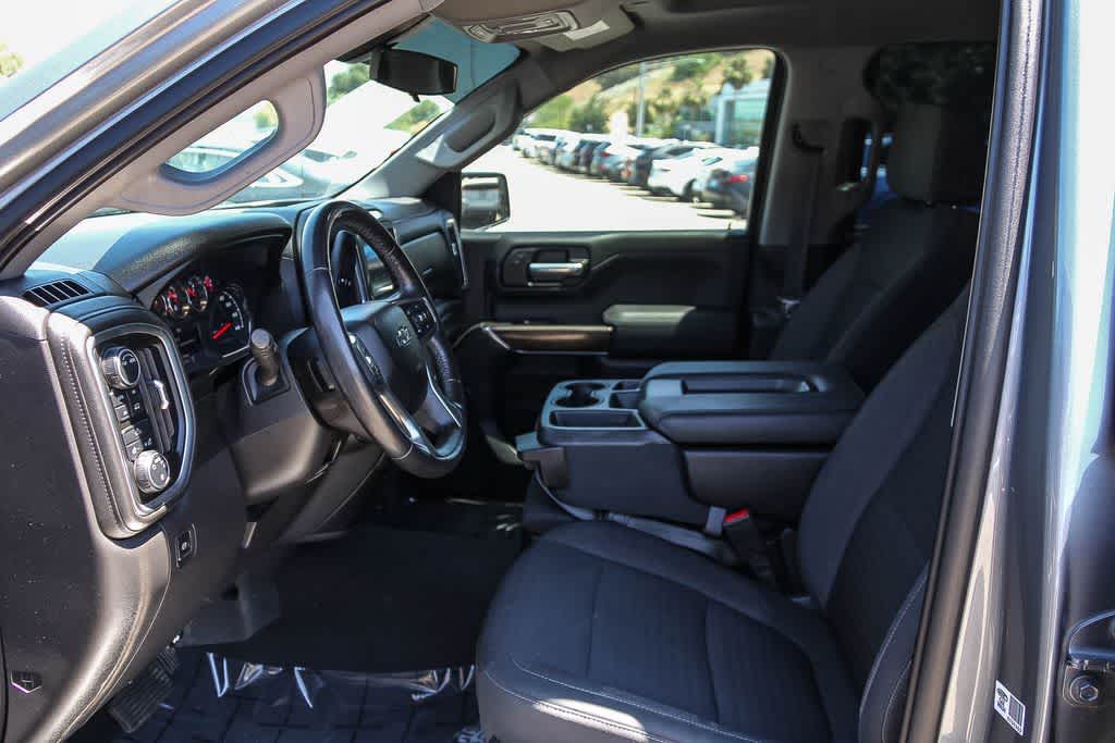 Thumbnail: 2021 Chevrolet Silverado 1500 - 16
