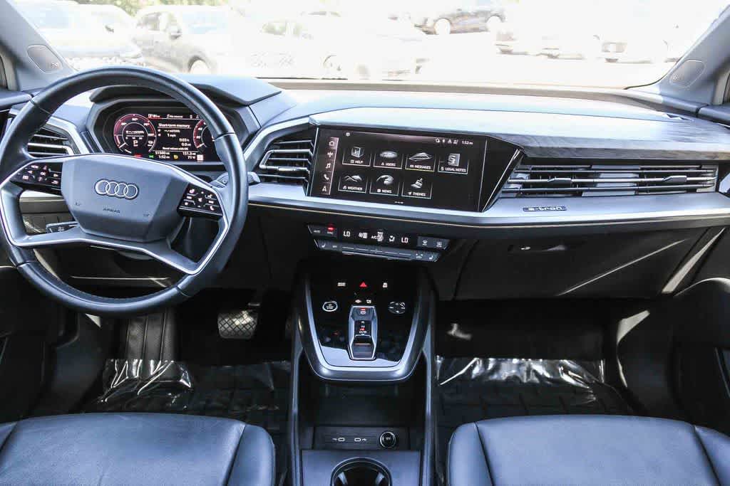 Thumbnail: 2023 Audi Q4 e-tron - 13