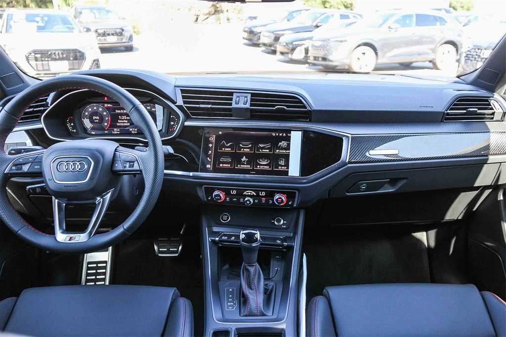 Thumbnail: 2025 Audi Q3 - 13