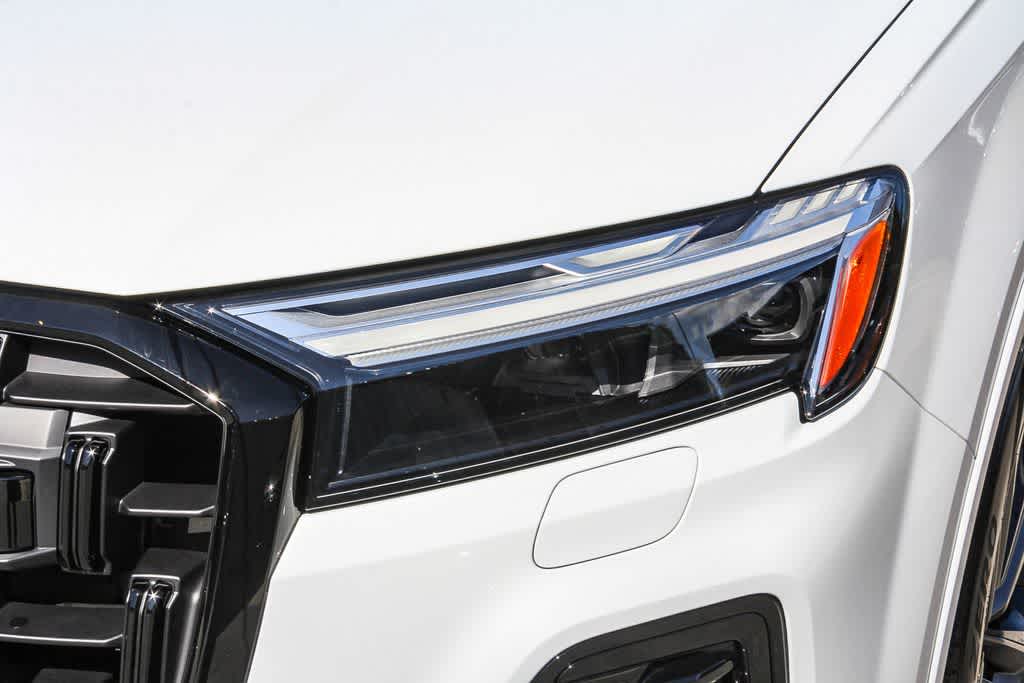 Thumbnail: 2025 Audi Q7 - 7