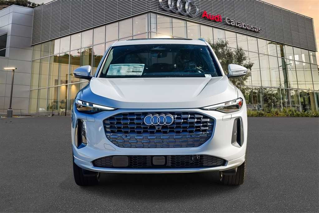 Thumbnail: 2025 Audi Q5 - 2