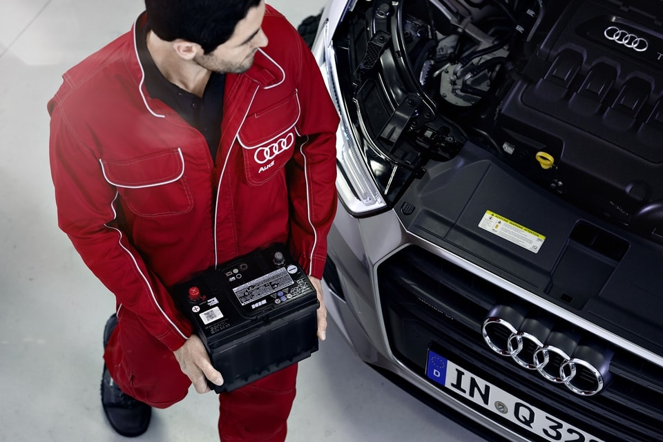 Audi Car Serivce and Repair in Calabasas Near Woodland Hills
