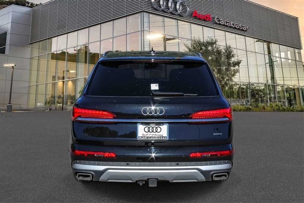 Thumbnail: 2025 Audi Q7 - 3