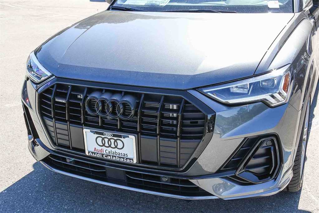 Thumbnail: 2025 Audi Q3 - 8