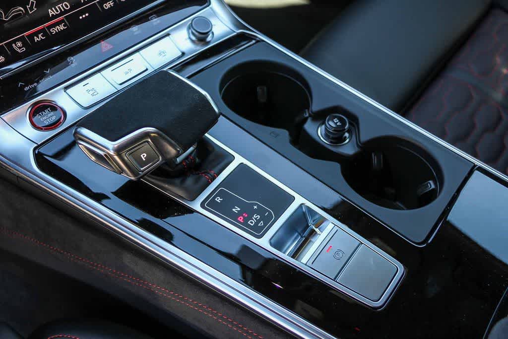 Thumbnail: 2026 Audi RS 6 - 20