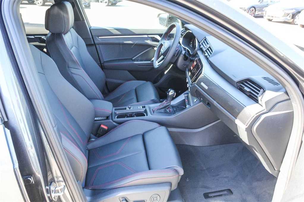 Thumbnail: 2025 Audi Q3 - 18