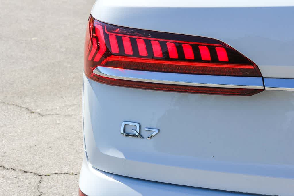 Thumbnail: 2023 Audi Q7 - 11
