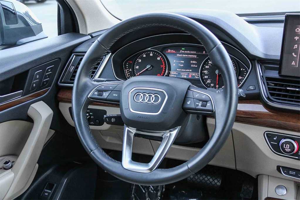 Thumbnail: 2022 Audi Q5 - 16