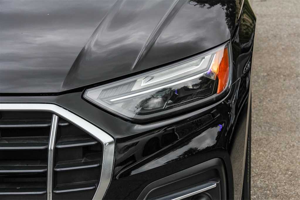 Thumbnail: 2023 Audi Q5 - 7