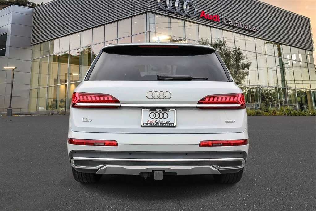 Thumbnail: 2023 Audi Q7 - 3