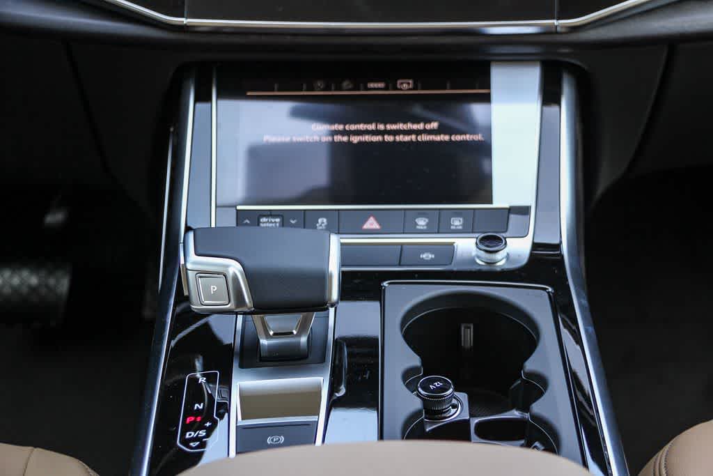 Thumbnail: 2026 Audi Q7 - 14