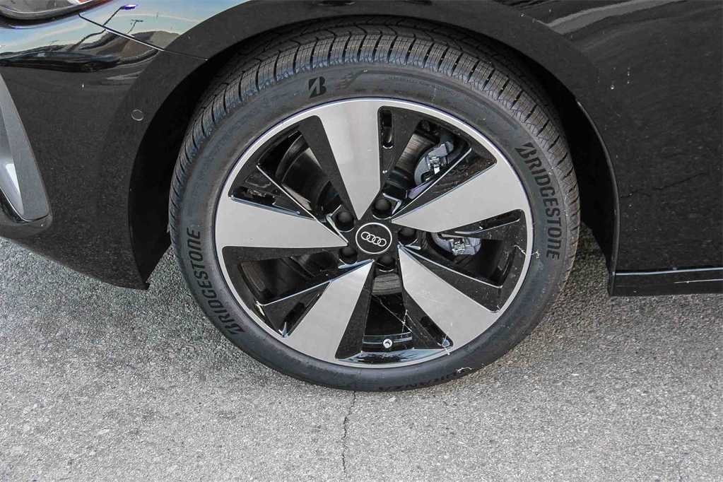 Thumbnail: 2025 Audi A5 - 9